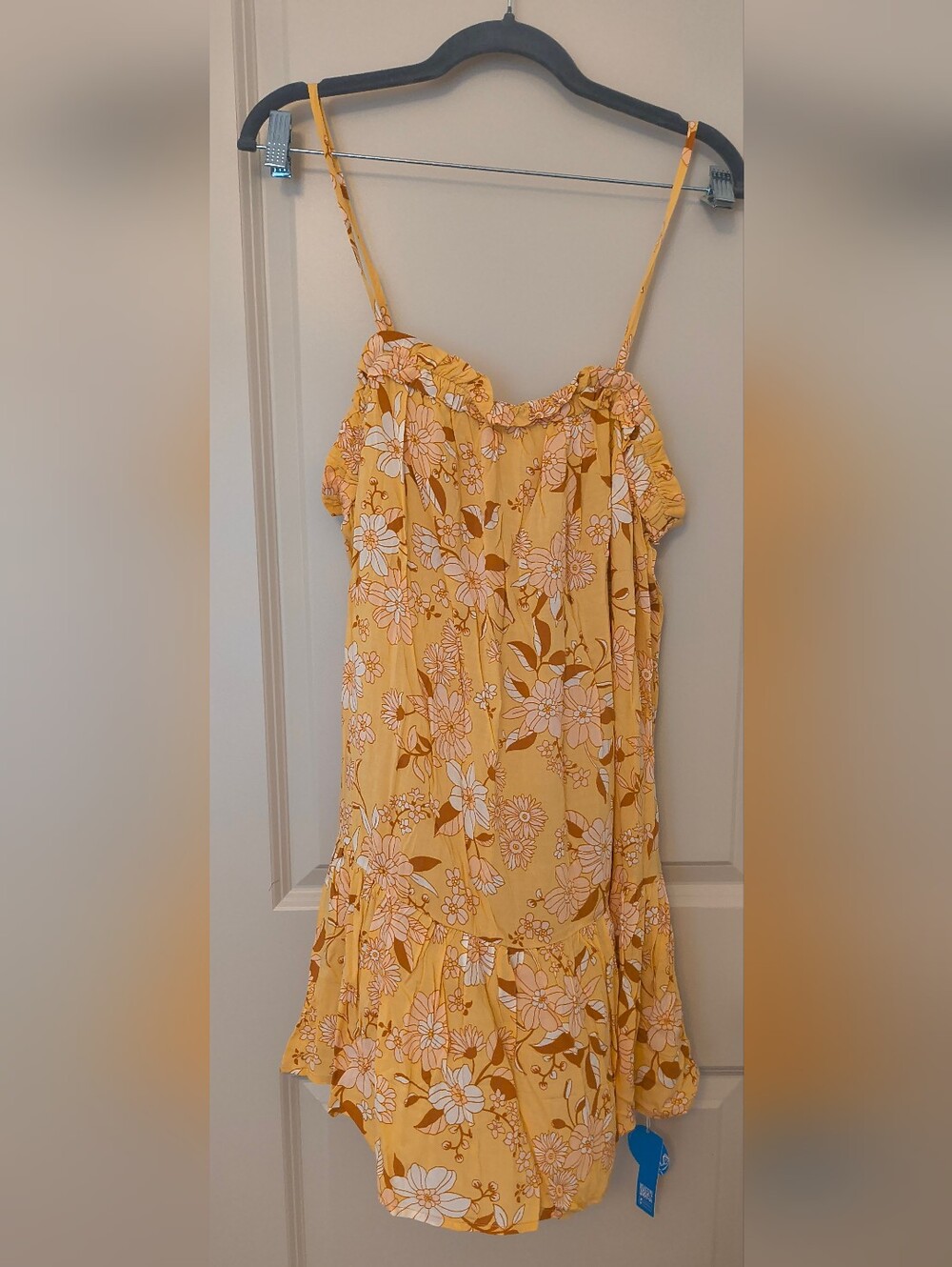 Jacklyn Loose Waisted Adjustable Straps Slip Dress - Picture 3 of 4